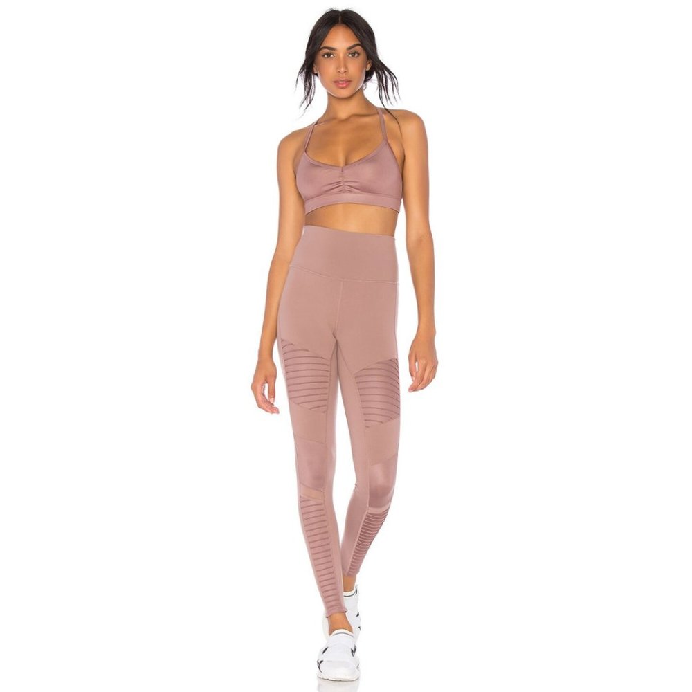 Alo Yoga High Waist Moto Legging in Smoky Quartz & Smoky Quartz Glossy